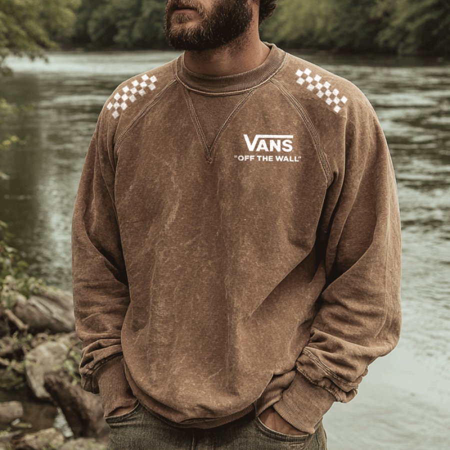 Vintage-Inspired Checkerboard Sweatshirt For Casual Wear 
Vintage-Inspired Checkerboard Sweatshirt For Casual Wear