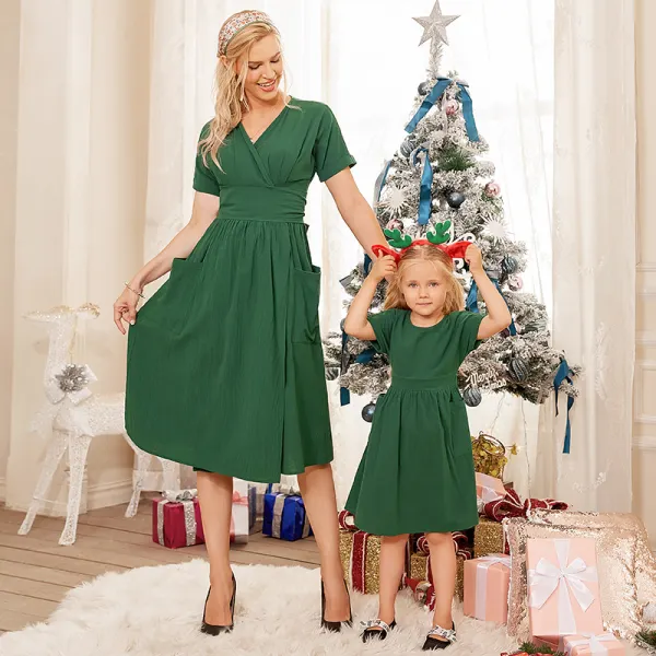 Sweet Green Cotton Blend Short Sleeve Mom Girl Matching Dress - 1347 - Popopiearab.com 