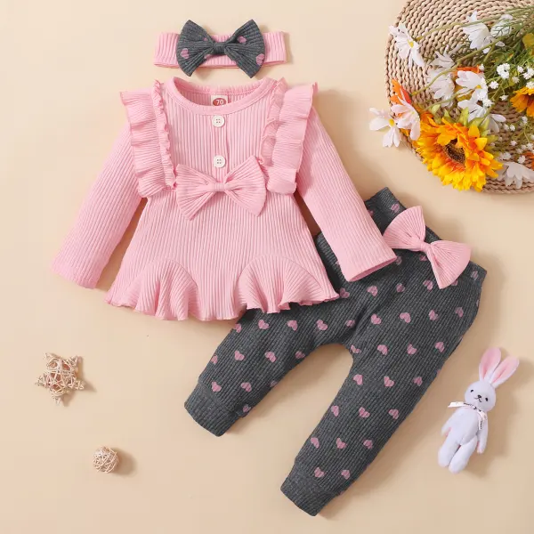 【6M-4Y】 3-piece Girl Sweet Ruffled Pink Top And Heart-shaped Printed Pants Suit With Headband Only د.إ83.99 - Popopiearab.com 