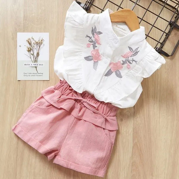 【2Y-7Y】2-piece Girl Sweet Floral Embroidery Sleeveless Shirt And Shorts Set - 34230 - Popreal.com 