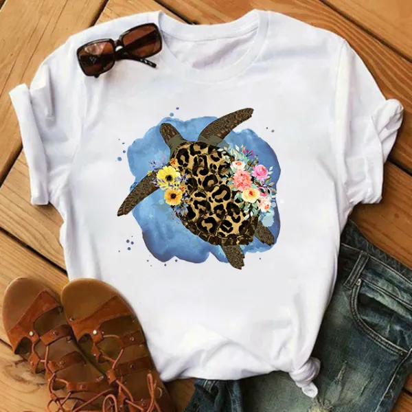Woman Cotton Stain Resistant Sea Turtle Print Short Sleeve T-shirt - Lukalula.com 