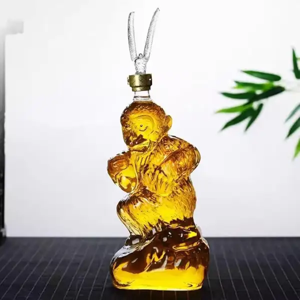 Art Figurine - Monkey Shape Lead-free Glass Whiskey Bottle 1000ml - Lukalula.com 