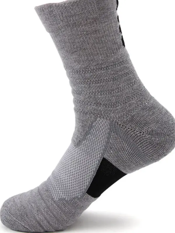 Men's Medium Tube Outdoor Sweat Absorbing Non Slip Socks - Wantbright.com 