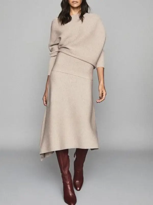 Ladies' Elegant And Simple Asymmetric Shawl-style Woolen Half Skirt Suit - Machoup.com 