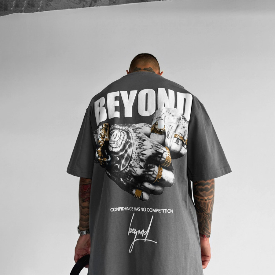 

Oversize Beyond T-shirt