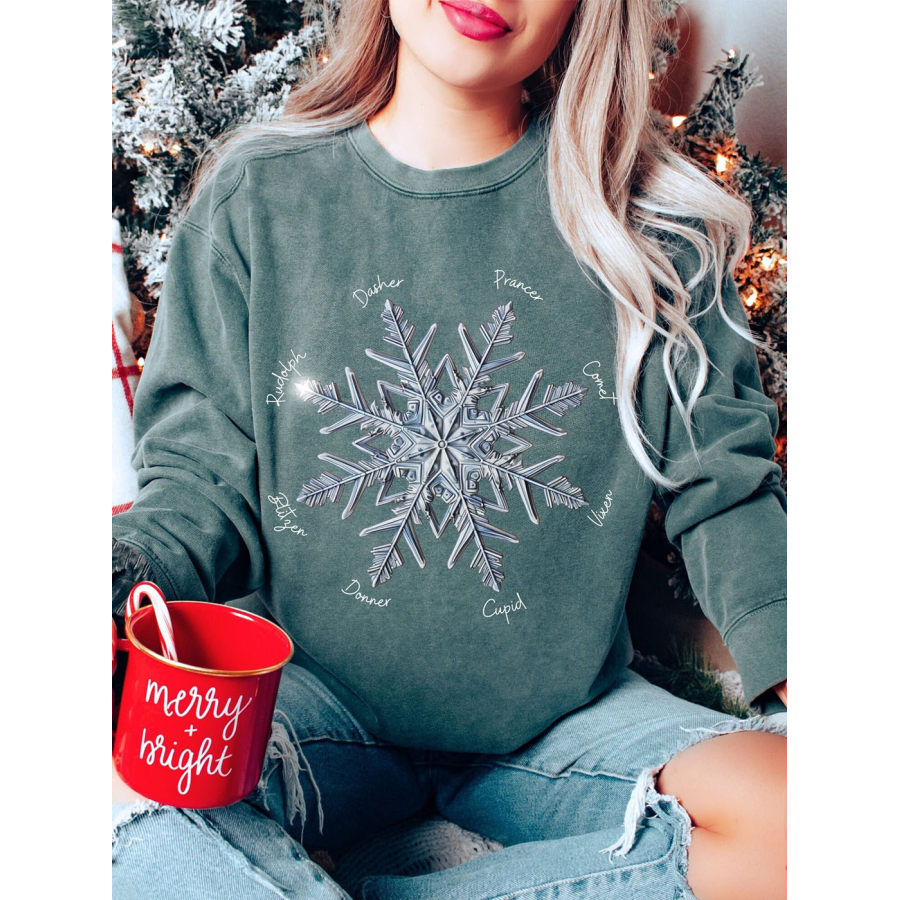 

Vintage Snowflake Christmas Sweatshirt Retro Comfort Sweatshirt