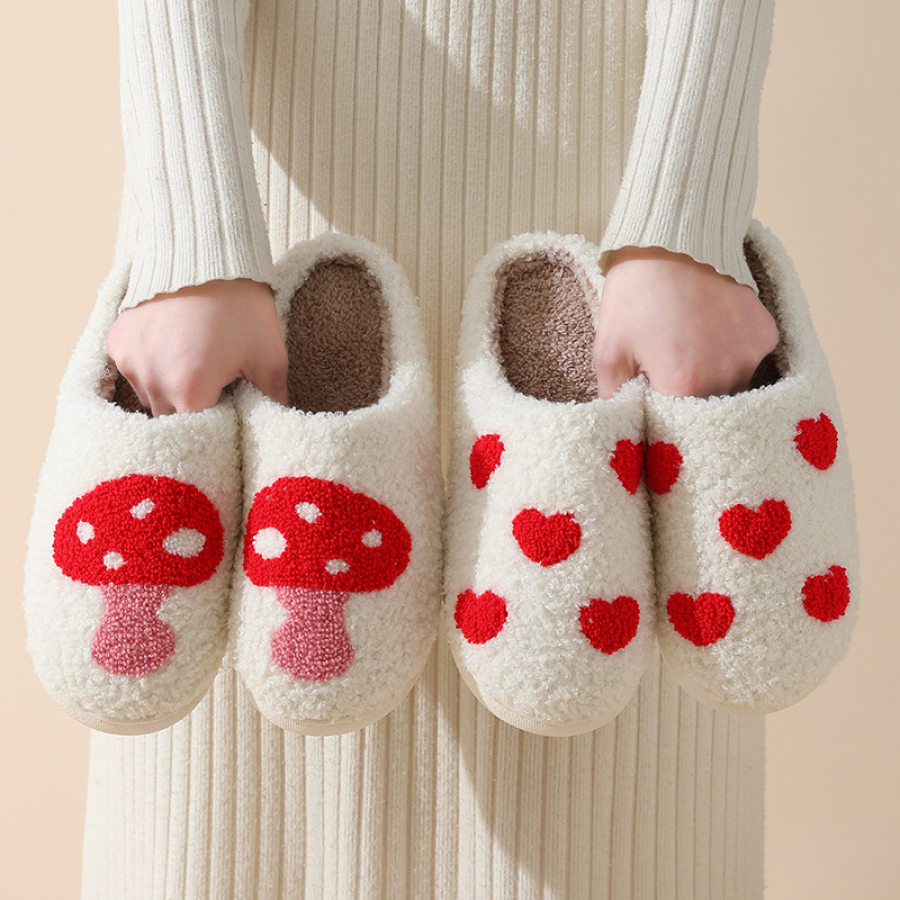 

Unisex Mushroom And Heart Cute Home Cotton Slippers