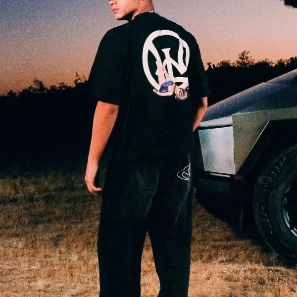 Unisex Iconic Light Printing Casual Oversized Black T-Shirt - Wayrates.com 