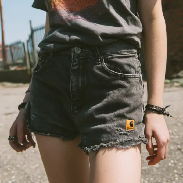 Casual Summer Denim Shorts Outfit - Wayrates.com 