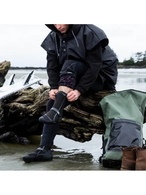 Waterproof Hooded Surf Beach Changing Poncho - Localziv.com 