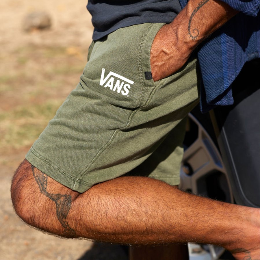 

Men's Outdoor Sweatshorts Casual Drawstring Zip Pocket Light Green Track Short