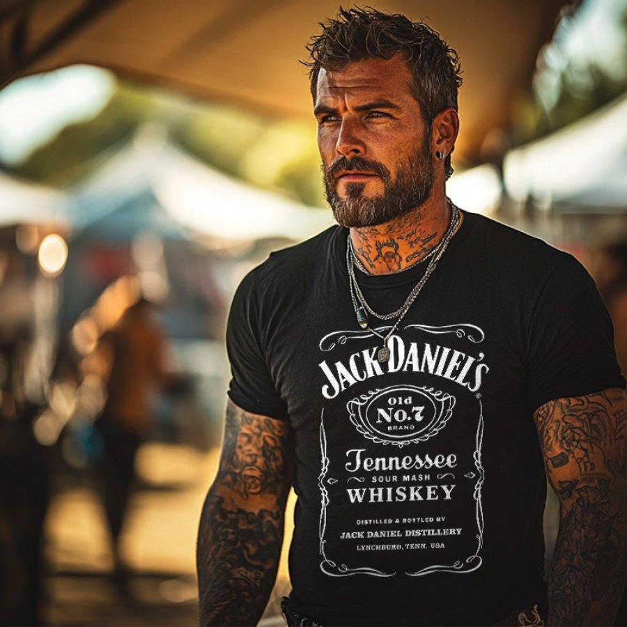 

Trucker Festival Classic Whiskey Label Graphic T-Shirt For Men - Perfect For Casual Wear And Gift Giving