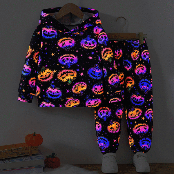 【3Y-7Y】2-piece Boys Stylish Halloween Luminous Pumpkin Hooded Sweatshirt And Sweatpants Set - Popopieshop.com 