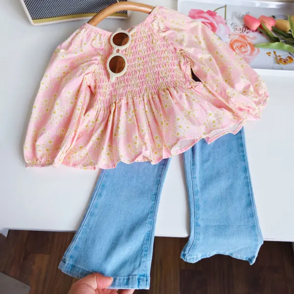 【2Y-8Y】2-piece Girls Sweet And Stylish Floral Blouse And Blue Jeans Set - Popopieshop.com 