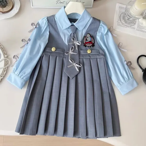 【18M-8Y】Girls Tie Bow Badge Embroidered Long Sleeve Pleated Dress - Popopieshop.com 