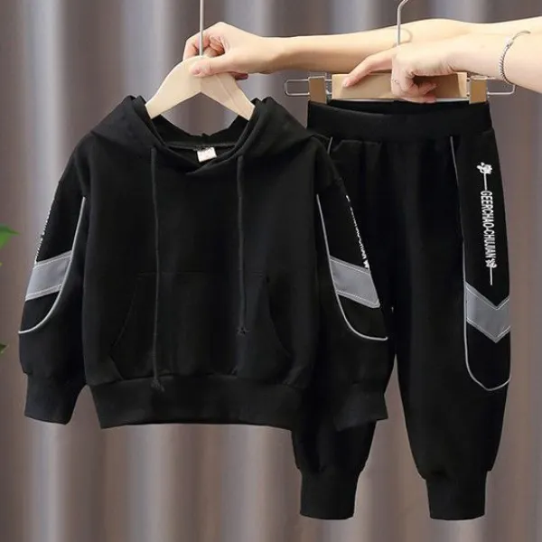【18M-8Y】2-piece Boys Casual Letter Print Black Hooded Sweatshirt And Sweatpants Set - Popopieshop.com 