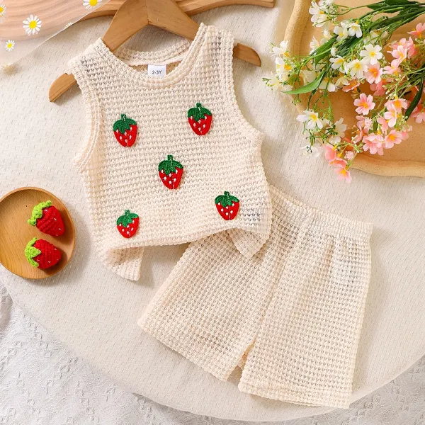 【2Y-7Y】2-piece Girls Sweet And Cute Strawberry Embroidered Khaki Tank Top And Shorts Set - Popopieshop.com 