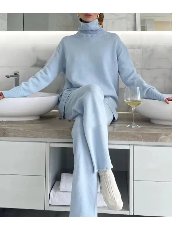 Ladies' Elegant Light Blue Woolen Suit - Machoup.com 