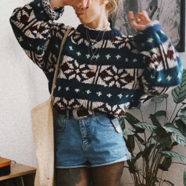 Retro Resort Printed Sweatshirt - Nicheten.com 