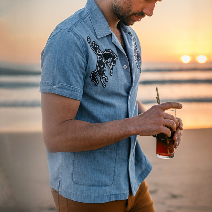 

Men's Vintage Denim Horse Embroidery Print Surf Beach Pocket Lapel Short Sleeve Shirt